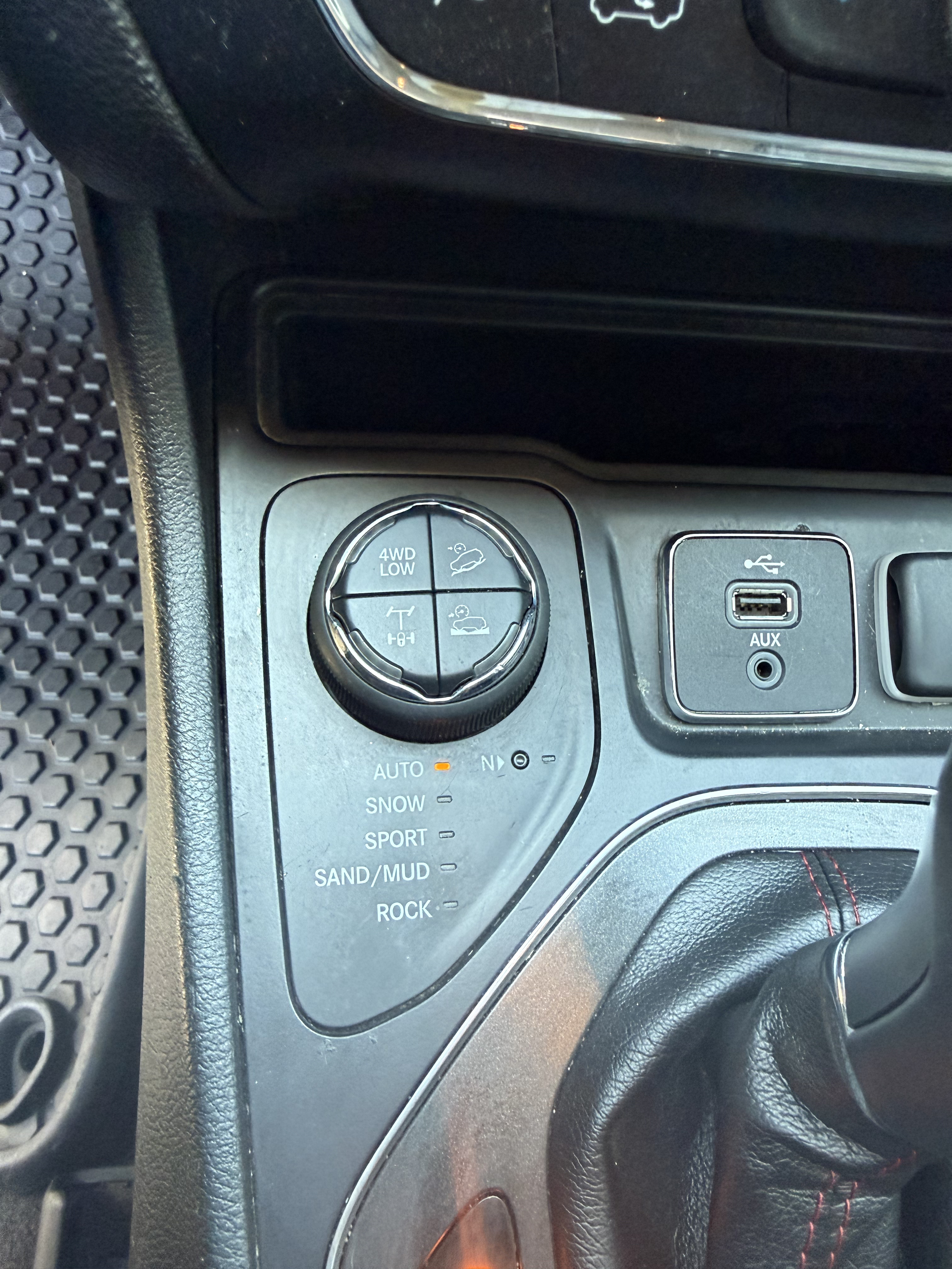 2019 Jeep Cherokee Trailhawk - Photo 10