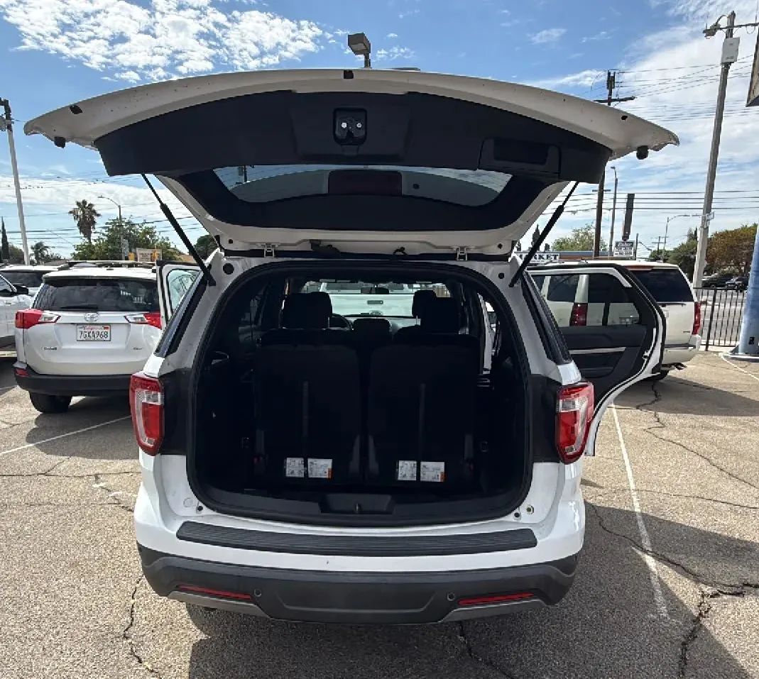 2019 Ford Explorer XLT - Photo 15
