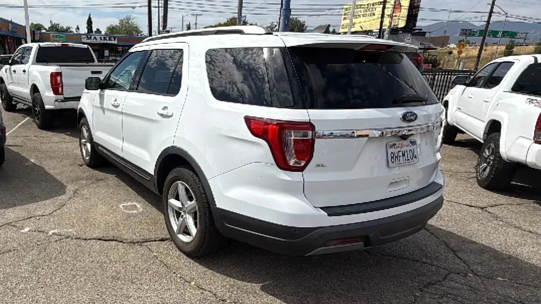 2019 Ford Explorer XLT - Photo 4