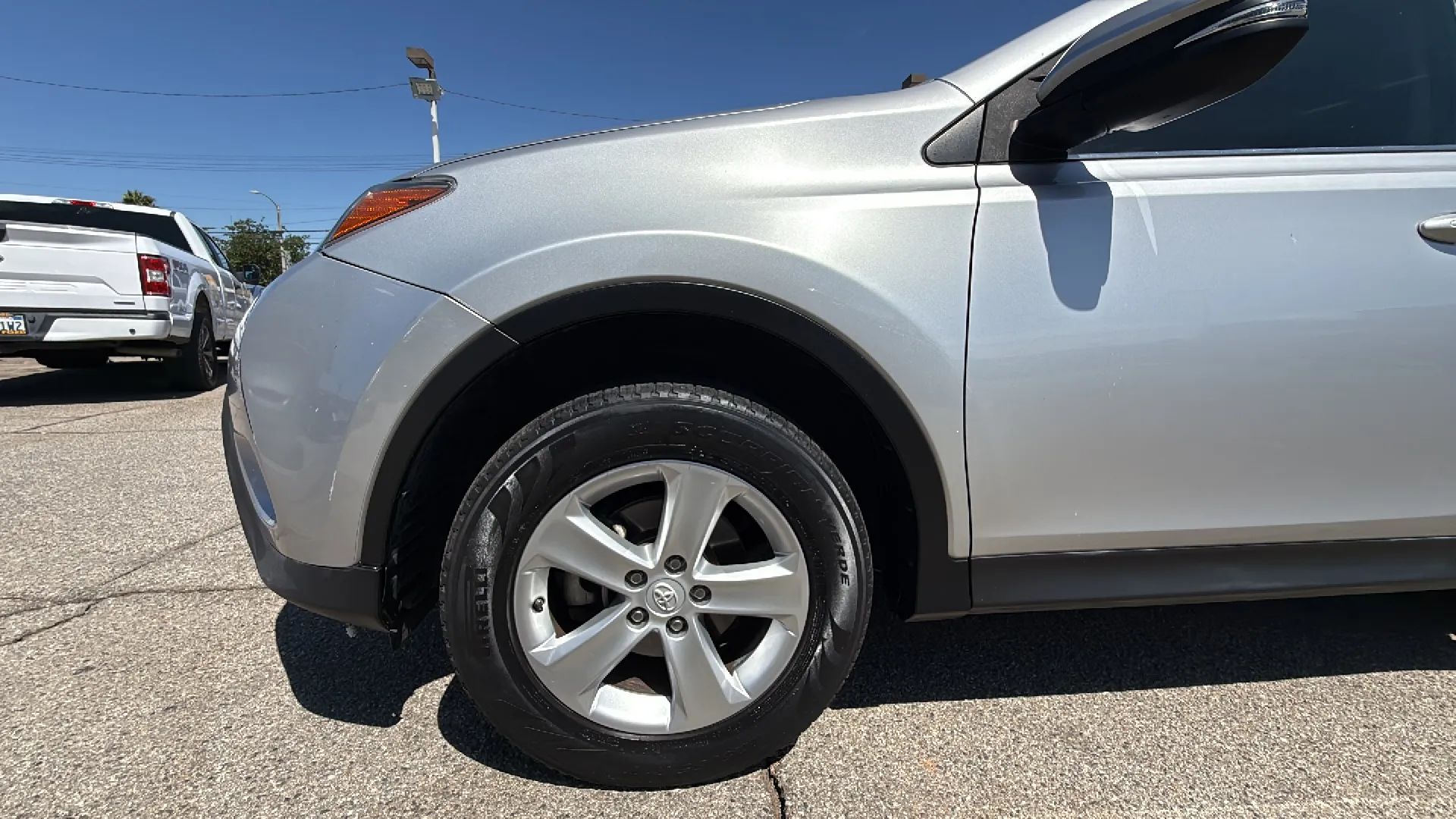 2014 Toyota RAV4 XLE - Photo 15
