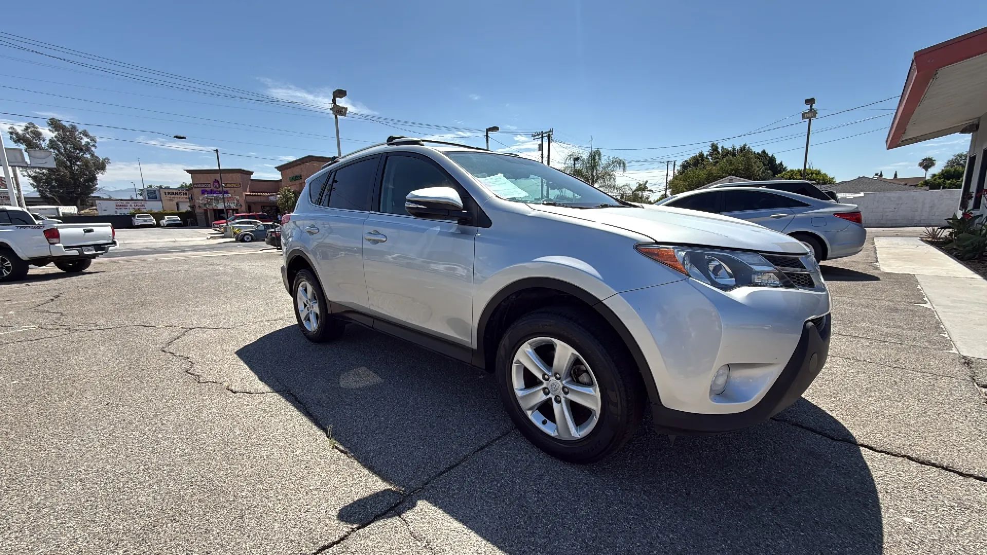 2014 Toyota RAV4 XLE - Photo 8