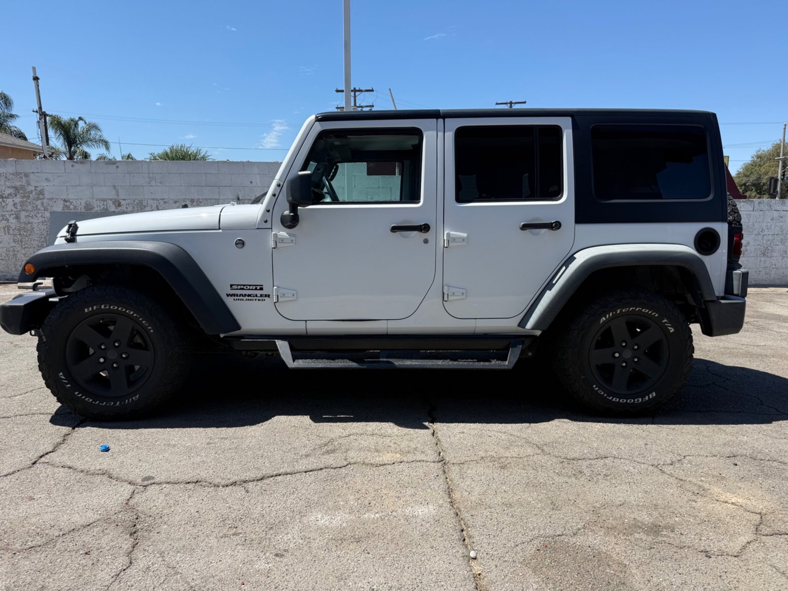2017 Jeep Wrangler Unlimited Sport